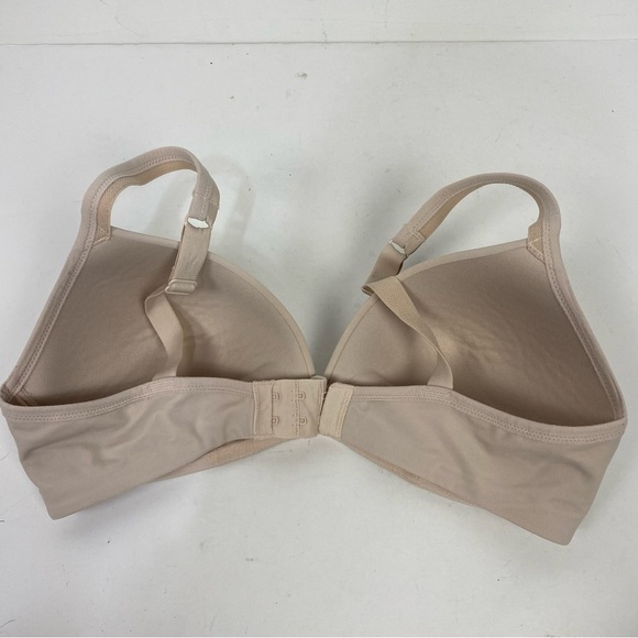 Warners nude tan blush pink wireless padded bra size 36C - Picture 2 of 3